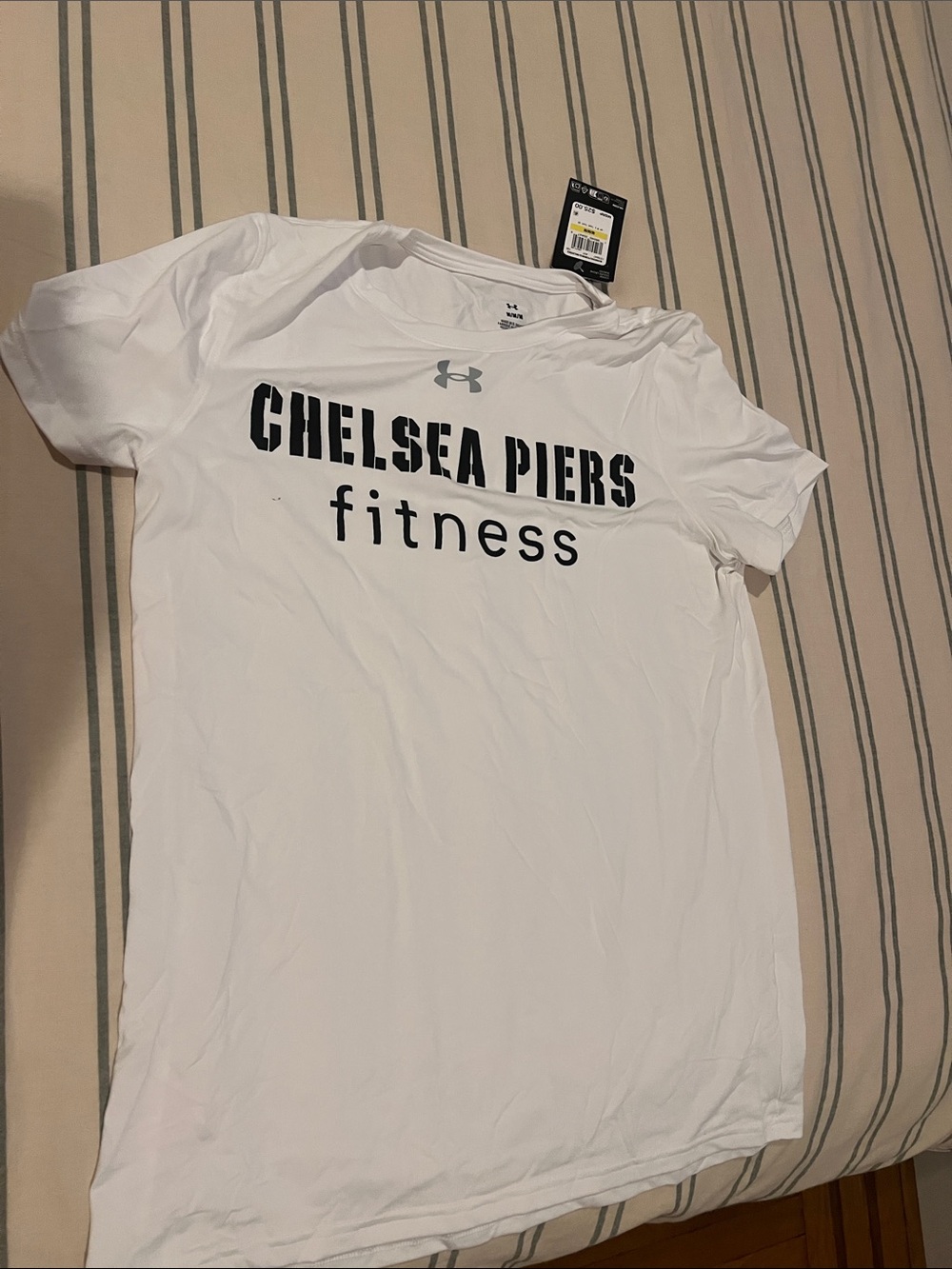 Under Armour White Chelsea Piers Fitness Short Sleeve Tee
